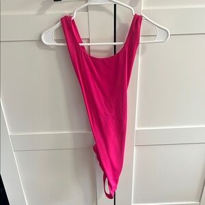 Aritzia contour bodysuit size medium hot pink